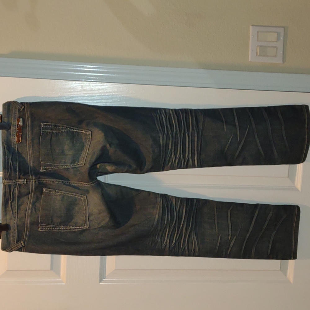 YNQ 9 Distressed Jeans - Picture 6 of 15